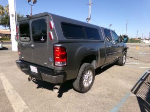 2012 GMC 2500HD Duramax Denali Photo 2