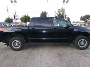 2012 Toyota Tundra SR5 Crew Cab 4X4 Truck Photo 3