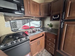 2013 Eclipse Attitude Widebody Toyhauler Photo 4