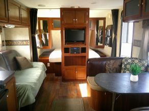 2013 Keystone Bullet Ultra Lite 246RBS Photo 3