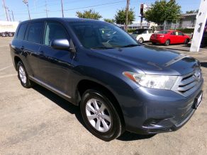 2013 Toyota Highlander Photo 2