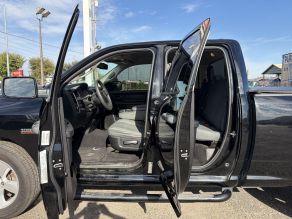 2014 Dodge Ram 1500 Quad Cab 4X4 Truck Photo 6