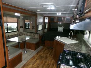 2014 Grand Touring Passport Travel Trailer Photo 3