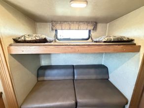 2015 Forest River Rockwood Ultra Lite Triple Bunkhouse Travel Trailer Photo 5