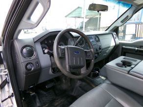 2015 FORD F-250 Extended cab Utility Truck Photo 5