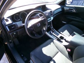 2015 Honda Accord LX Photo 4