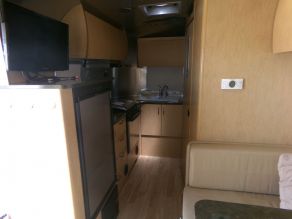 2016 Airstream Flying Cloud 20FB Photo 4