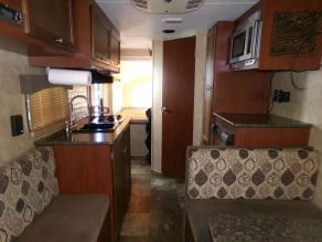 2016 Coachmen Clipper Hybrid 16RSD Photo 6
