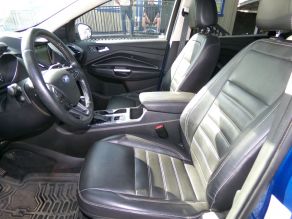 2017 Ford Escape Titanium Photo 3
