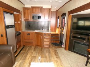 2017 Jayco Eagle 5th Wheel Trailer Photo 4