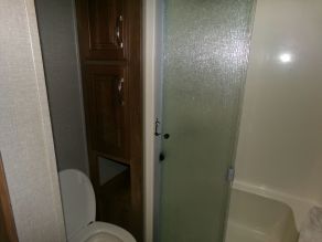 2017 Keystone Montana Western Hickory Edition Photo 6