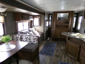 2017 Keystone Travel Trailer Hideout Bunk House Photo 3