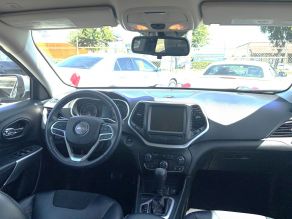 2018 Jeep Cherokee Latitude Photo 6