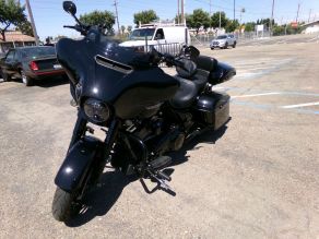 2018 Harley-Davidson Street Glide Special Photo 2