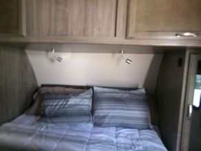 2019 Winnebago Minnie Plus 31BHDS Travel Trailer Photo 4