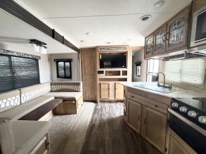 2019 Coachmen Freedom Express Travel Trailer Photo 3