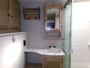 2019 Coachmen Freedom Express Travel Trailer Photo 6