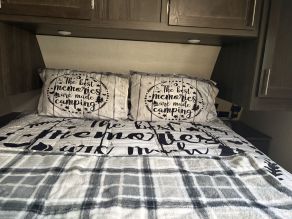 2019 Highland Ridge Open Range Light Travel Trailer Photo 5