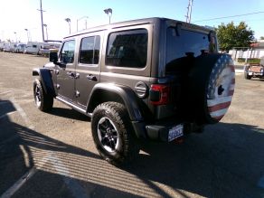 2019 Jeep Wrangler Rubicon Photo 2