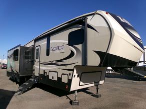 2019 Keystone Laredo Super Lite 5th wheel Photo 2