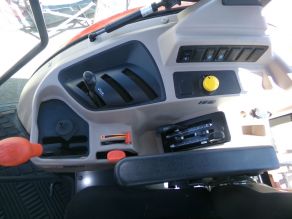 2019 Kubota Tractor M7060 Photo 5