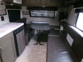 2020 Jayco Jayflight  Travel Trailer Photo 3