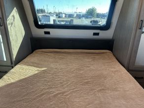 2020 Keystone Hideout Triple Bunkhouse 5th Wheel Photo 5