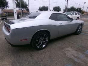 2021 Dodge Challenger GT Photo 3