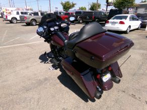 2021 Harley Davidson Road Glide Photo 2