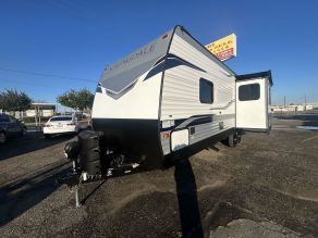 2022 Keystone Springdale Travel Trailer Photo 2