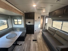 2022 Keystone Springdale Travel Trailer Photo 4