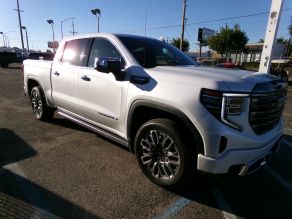 2024 GMC Sierra 1500 Denali Ultimate 4X4 Diesel Crew Cab Truck Photo 2