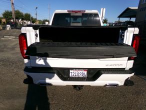 2024 GMC Sierra 1500 Denali Ultimate 4X4 Diesel Crew Cab Truck Photo 6