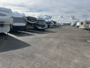 2025 RV AND BOAT STORAGE SPOTS AVAILABLE NOW Photo 2