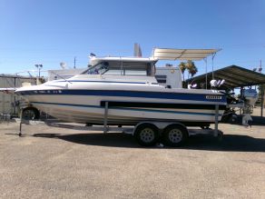 1988 Bayliner Trophy 2460 Cuddy Cabin Fishing Boat  25'