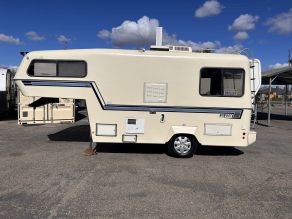 1988 Bigfoot Fifth Wheel