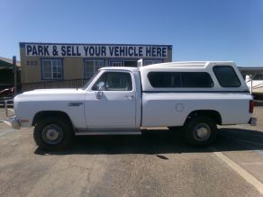 1990 Dodge Power Ram Wagon 250 4X4 Truck W Campershell
