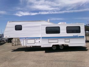 1995 Fleetwood Prowler 5th Wheel Trailer  30'