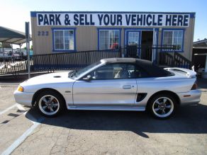 1998 Ford Mustang GT Convertible