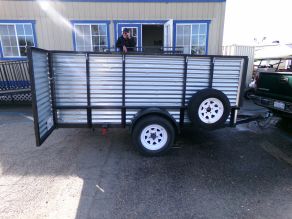 1998 HH Tilt Trailer 5ftL x 10ftW X 4ftH