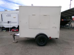 2000 5 X 9 Utility Trailer Enclosed