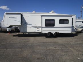 2001 Keystone Montana 3280 RL 5th Wheel