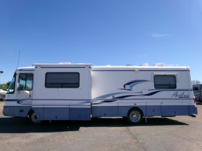 2001 Rexall Airbus Class A Diesel Pusher  35'