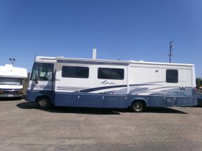 2003 Winnebago Class-A W22 Adventurer Motor Home  34'