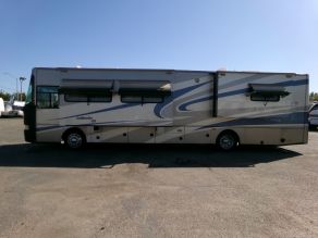 2004 Alpine Coach Class-A  Motor Home Avalanche Diesel Pusher  40'