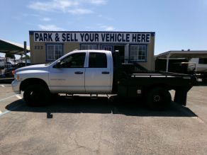 2005 Dodge Flatbed 3500 extended cab dually 4X4