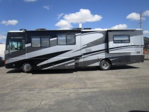 2005 Fleetwood Class A Excursion Diesel Pusher