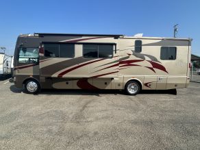 2007 Coachmen Dolphin Class A Motorhome