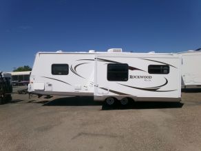 2010 Forest River Rockwood Ultra Lite Travel Trailer  26'