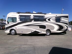 2011 Fleetwood Southwind 32V Class-A  34'